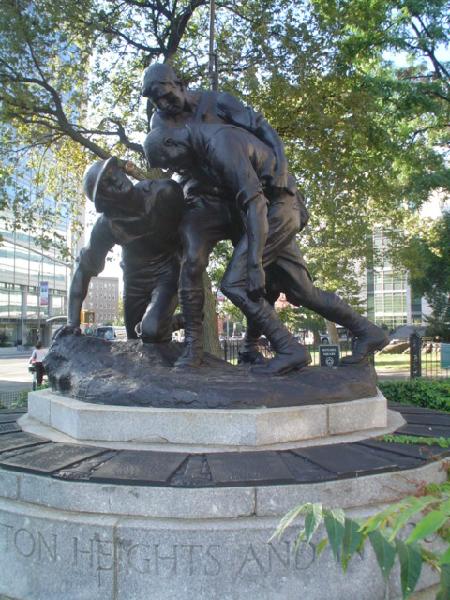 Zoom on the image : Washington Heights-Inwood War Memorial 